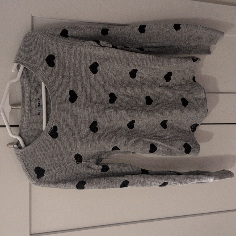 Old Navy Gray Knit Top with Black Heart Design